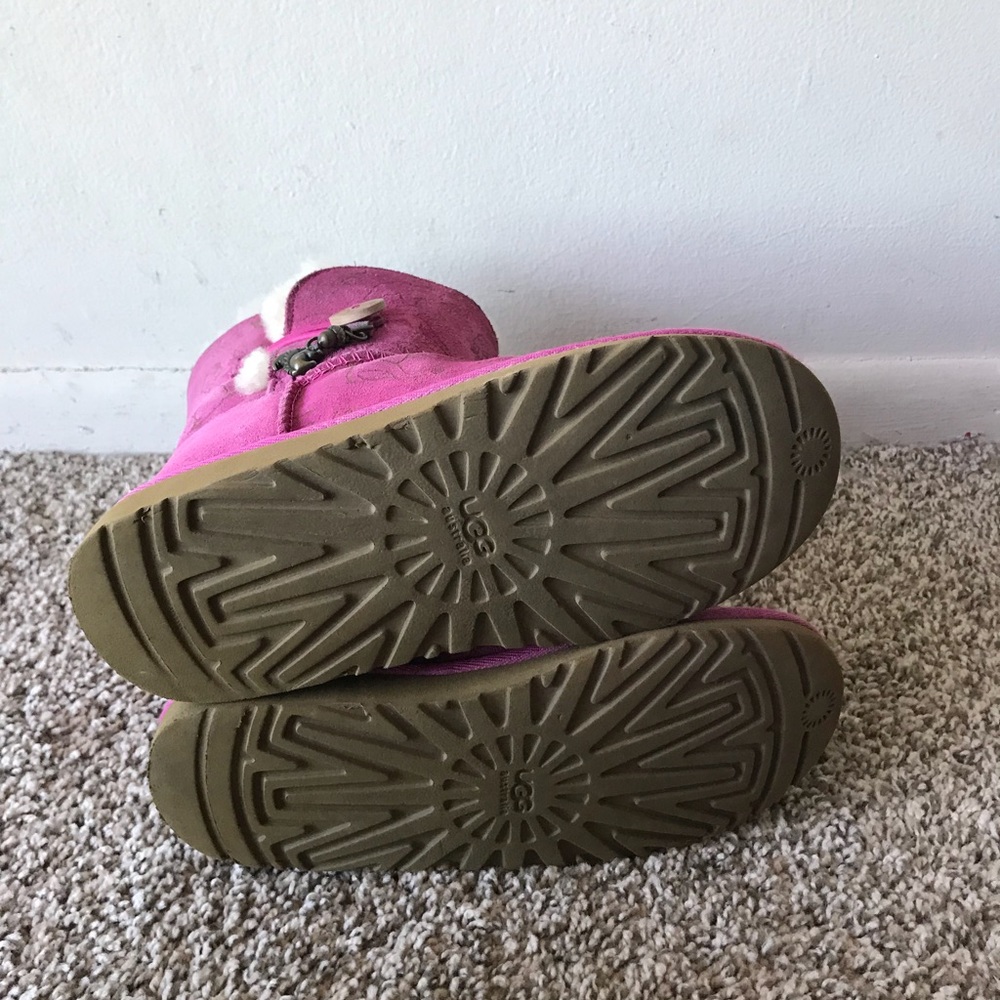 UGG Girl Pink Bailey Animal  Short Boots Size 3 - Picture 4 of 7